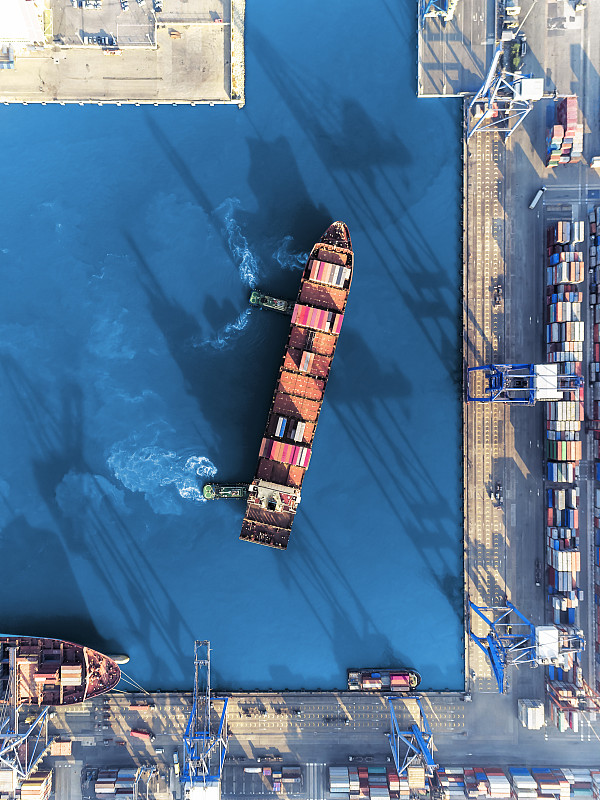 如何选择适合自己的国际快递服务？（国际快递干货知识分享）