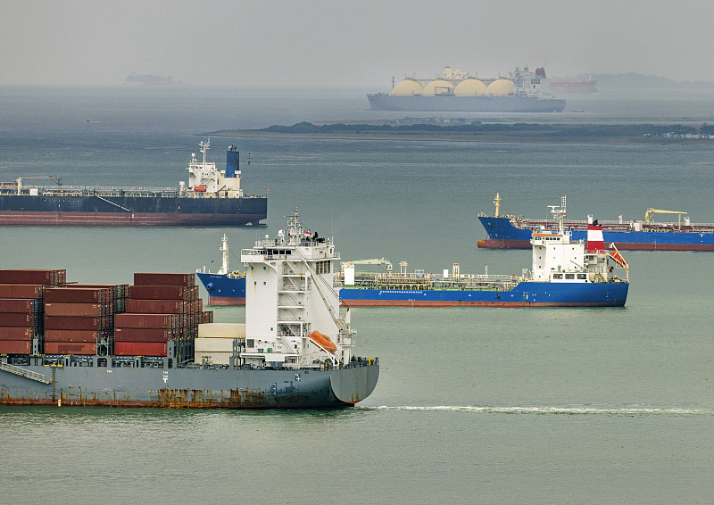 国际海运提柜效率和集装箱堆场有关系吗（一文详解集装箱外堆场和内堆场）