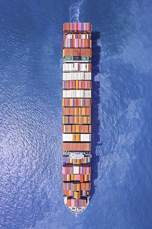 空运收费多少钱一公斤? （全面解析空运收费标准及影响因素）