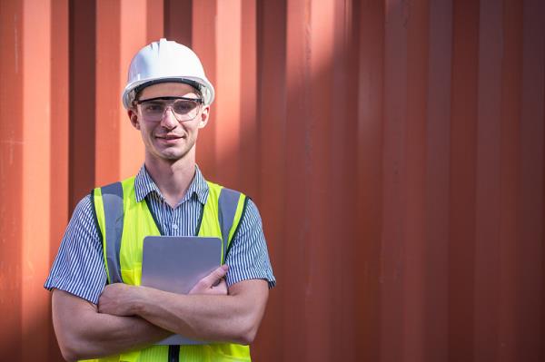 如何通过国际空运降低跨国运输成本？