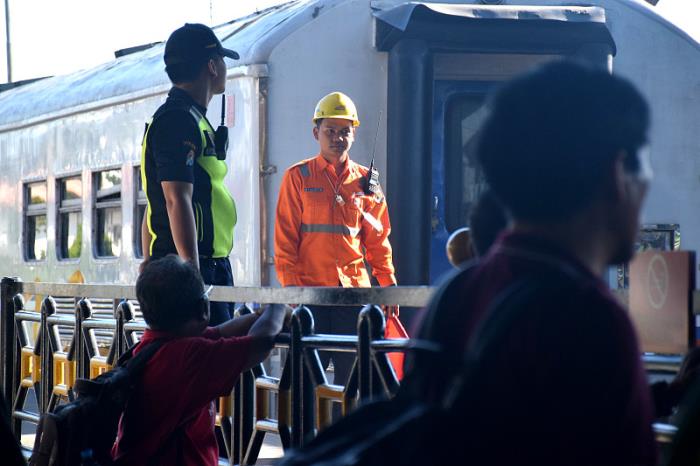 钦州市德美物流有限公司