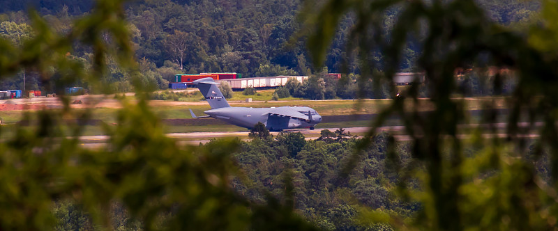 深圳市德广物流有限公司