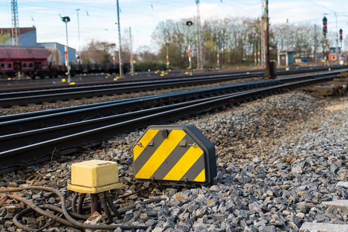 深圳市腾航达国际物流有限公司