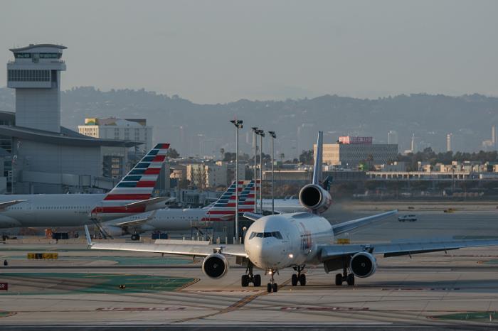 深圳市祥兴顺物流有限公司 深圳市祥兴顺物流有限公司