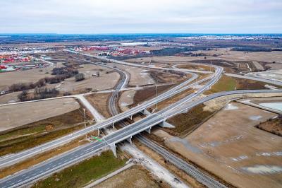 上海子荣物流有限公司