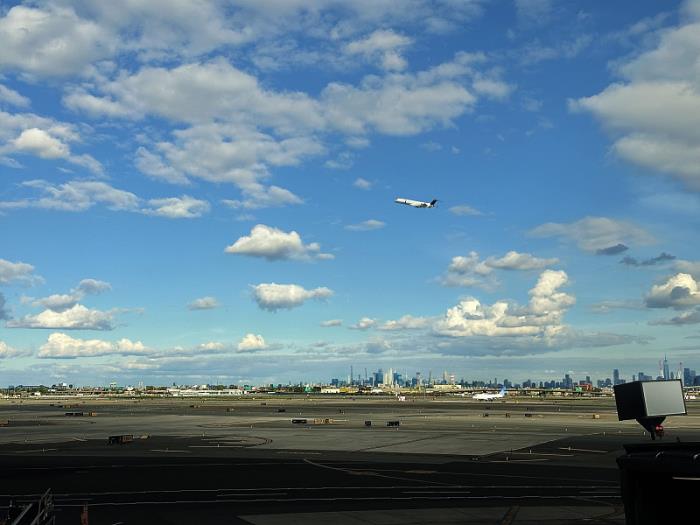 金昌市锦鸿商贸物流有限公司 金昌市锦鸿商贸物流有限公司