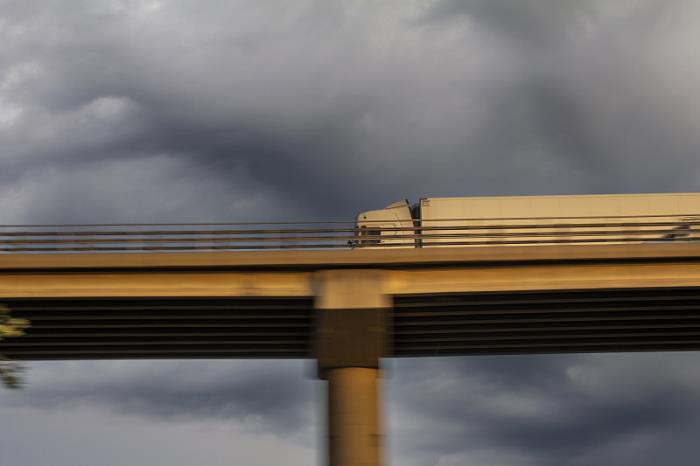 甘肃沃野一路物流有限公司