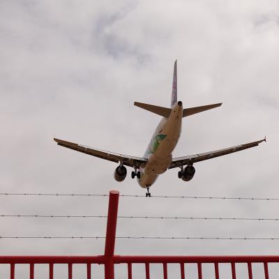 深圳市启运辰物流有限公司