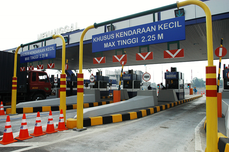 罗技视频会议摄像头借助石河子国际多式联运速递到毕尔巴鄂