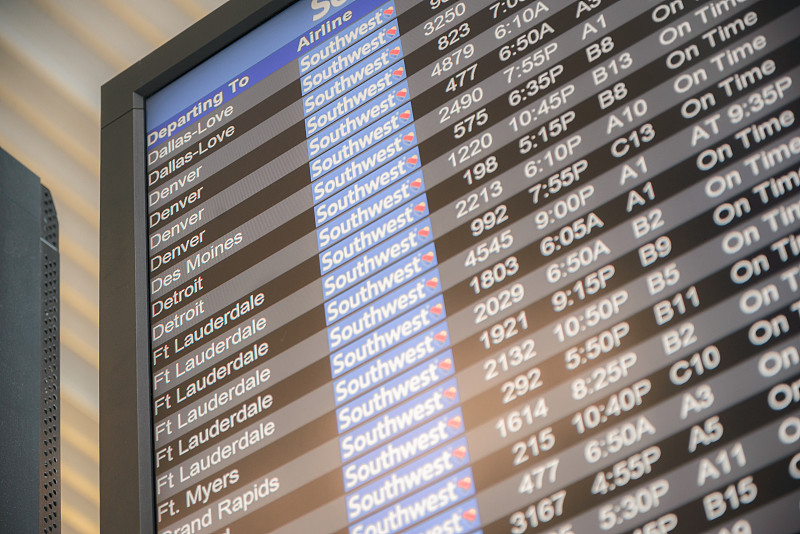 上海至加的斯 (Cadiz)的李施德林口腔喷雾采用空运物流专线11天速递到