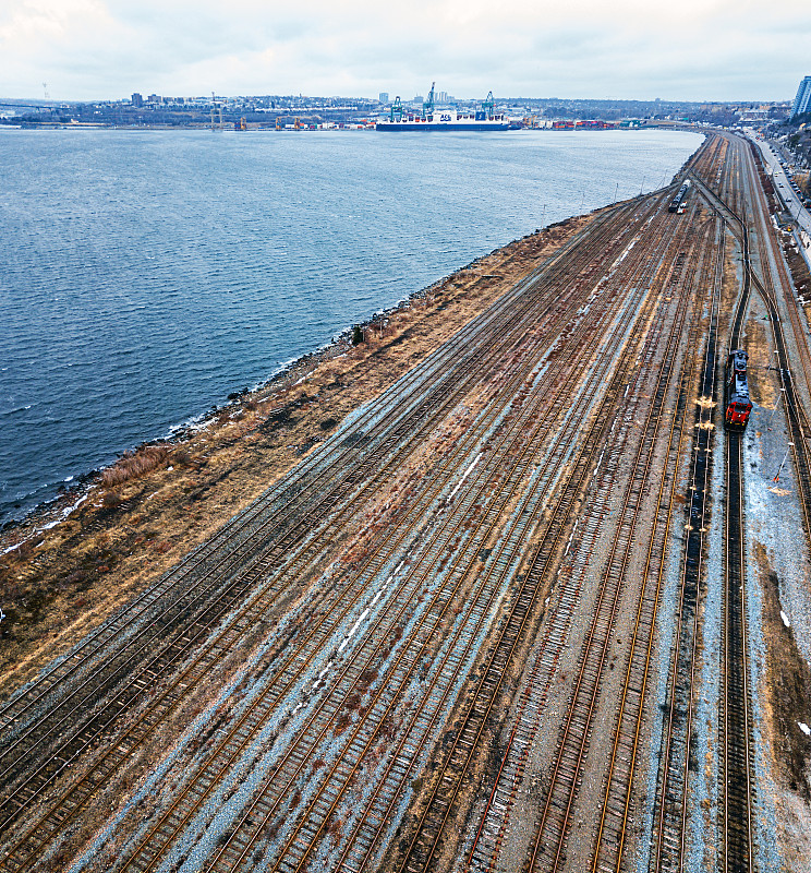 玉米酒糟粕借助中国舟山海洋运输承运至希洪