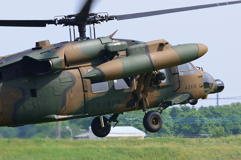 中国上海电脑游戏键盘采用空运门到门专线8天内速递到格拉纳达 (Granada)