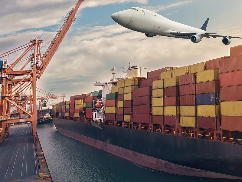 中国北京纽曼车载充电器采用跨境联运11天送达加的斯 (Cadiz)