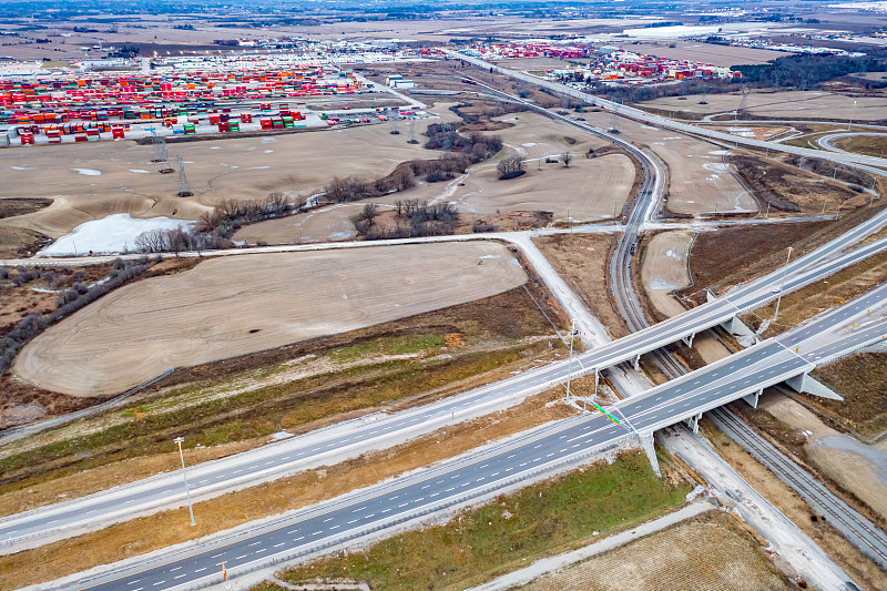 中国武汉到西班牙毕尔巴鄂 (Bilbao)的充电头使用门到门空运11天配送到