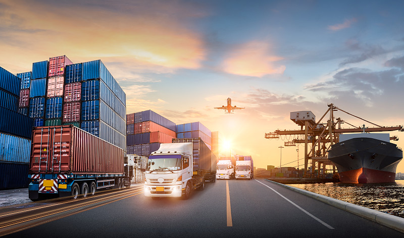 运动鞋采取中国东莞海洋运输配送至奥维耶多