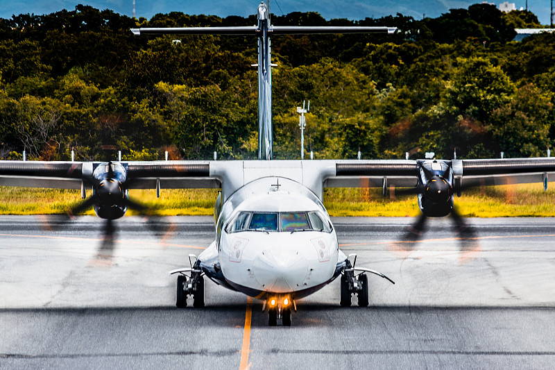 中国广州面包烤盘采用国际航空货运11天送到马拉加 (Málaga)