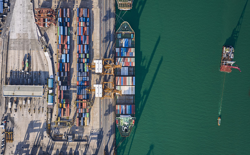 浴室防滑垫/防滑条经中国中山海运完整送达西班牙萨拉戈萨