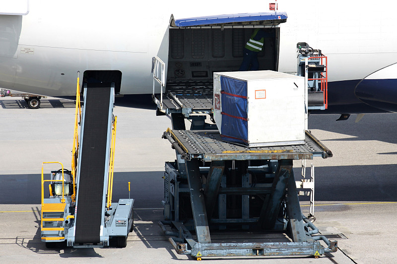 中国合肥至加的斯 (Cadiz)的德州扒鸡使用空运快递15天配送到