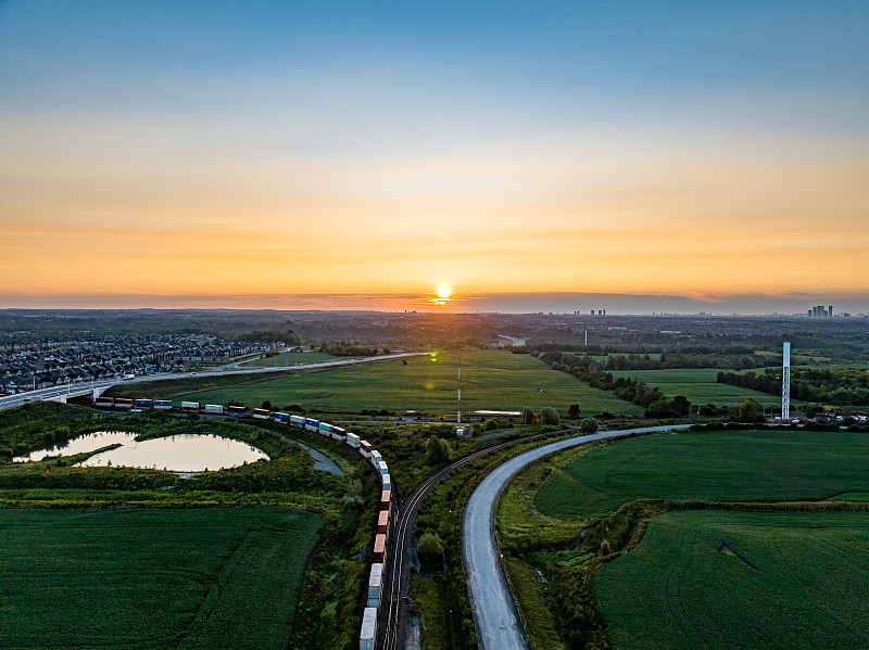 中国青岛至维多利亚的真彩马克笔采用加急空运13天速递到