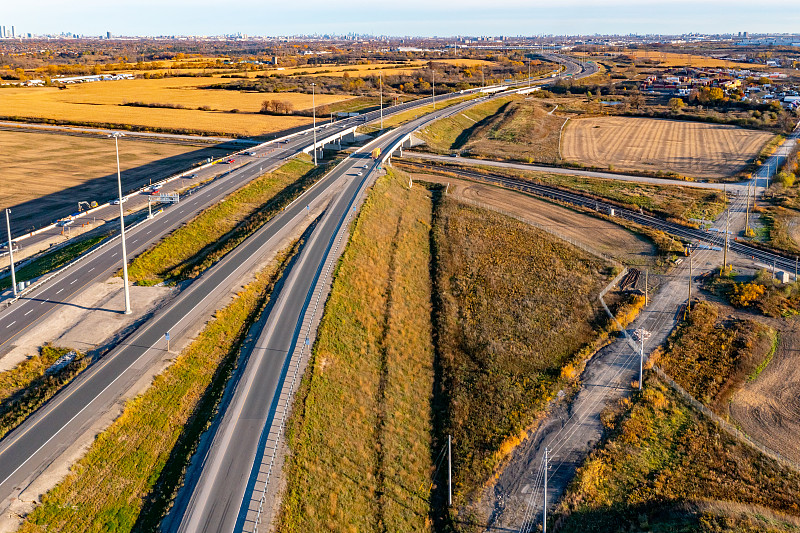监控键盘鼠标套装采用中国青岛航空运输配送到马德里 (Madrid)