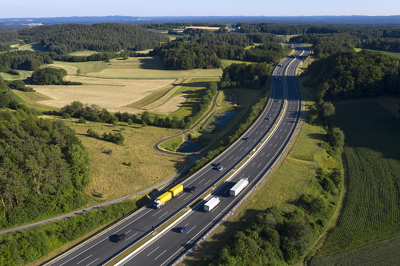 工业机器人采取中国厦门多式联运抵达西班牙瓦伦西亚 工业机器人采取中国厦门多式联运抵达西班牙瓦伦西亚