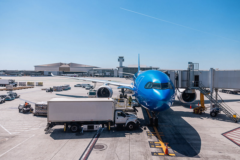 运动背包采用中国上海门到门空运送达瓦伦西亚