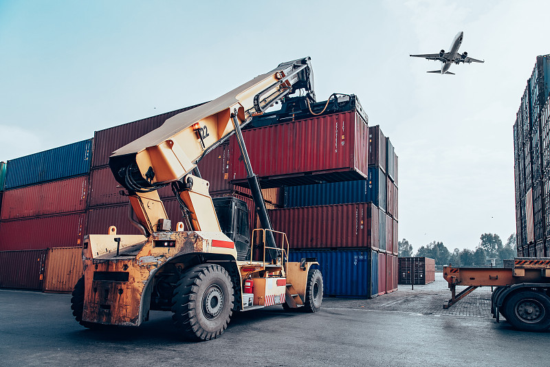 中国深圳农夫山泉东方树叶茶饮采用加急空运12天速递到维哥