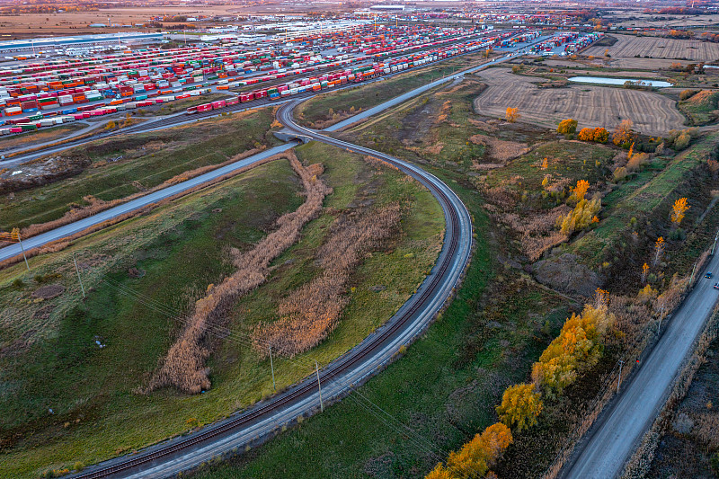 中国深圳到加的斯的录音笔使用普货空运5天内送到