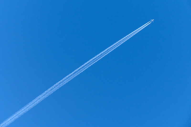 书籍经厦门拼货空运送达瓦伦西亚