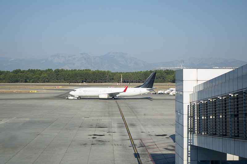 重庆面条机使用普货空运8天内速递到塞维利亚 (Sevilla)