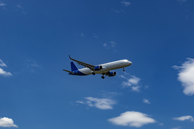 方钢使用北京标准空运配送到西班牙格拉纳达 (Granada)