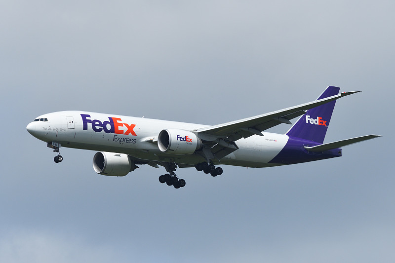 电脑读卡器借用天津标准空运送达西班牙加的斯 (Cadiz)