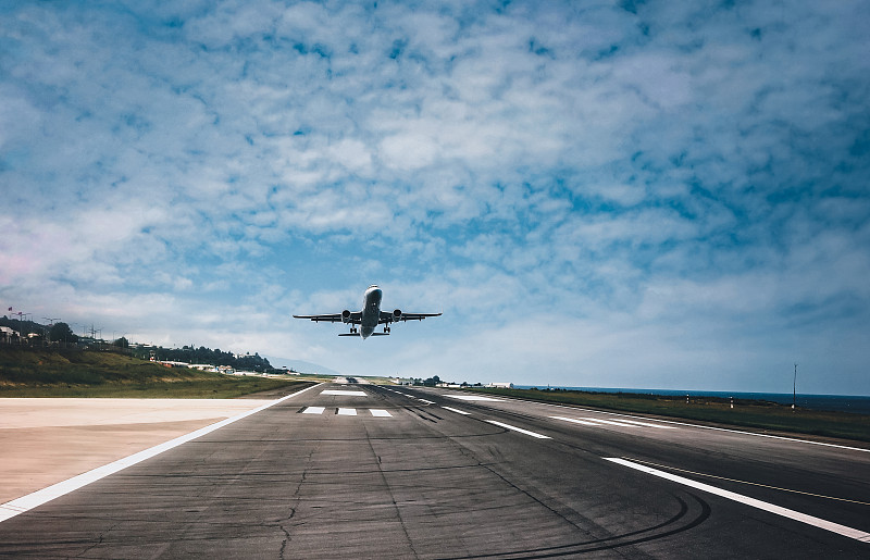 金属制品借助厦门FCL海运运输到西班牙希洪 (Gijón)