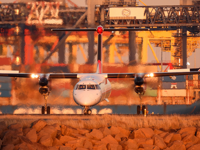 杭州消防水桶使用空运物流专线13天内配送到加的斯