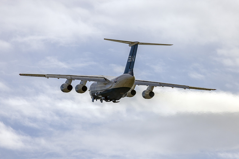 中国昆明汉服采用普货空运10天配送到西班牙希洪