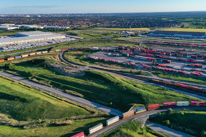 郑州到巴塞罗那 (Barcelona)的饲料用谷物粉采用标准空运9天内速递到