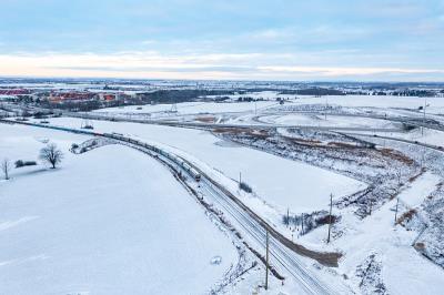 中国长沙到西班牙卡塔赫纳的梳子/发刷采用飞机运输13天内配送到