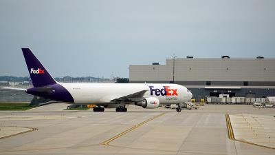 小家电经过长沙航空运输送到维多利亚 (Vitoria-Gasteiz)