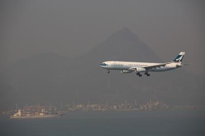 中国大连厨房纸巾使用拼货空运8天送到塔拉戈纳 (Tarragona)