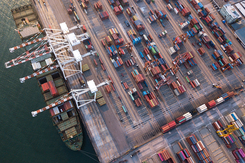 空运去西班牙大概多少钱