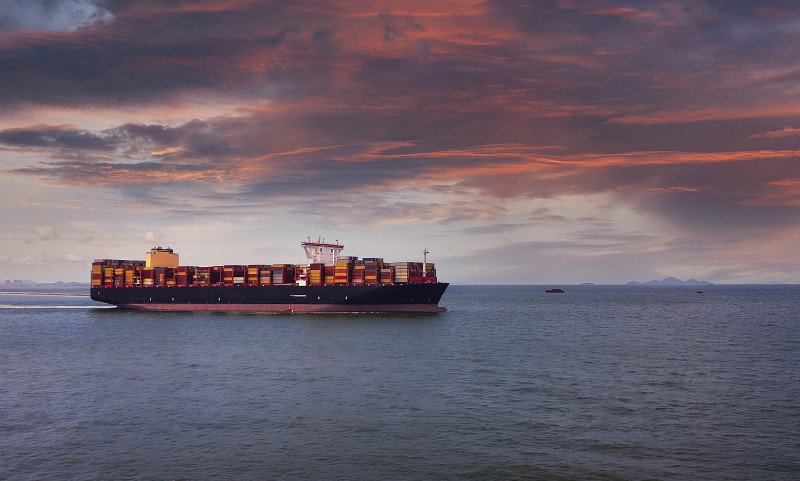 走跨境物流怎么辨别货代靠不靠谱