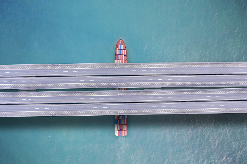 西班牙快递掉到海里了怎么办