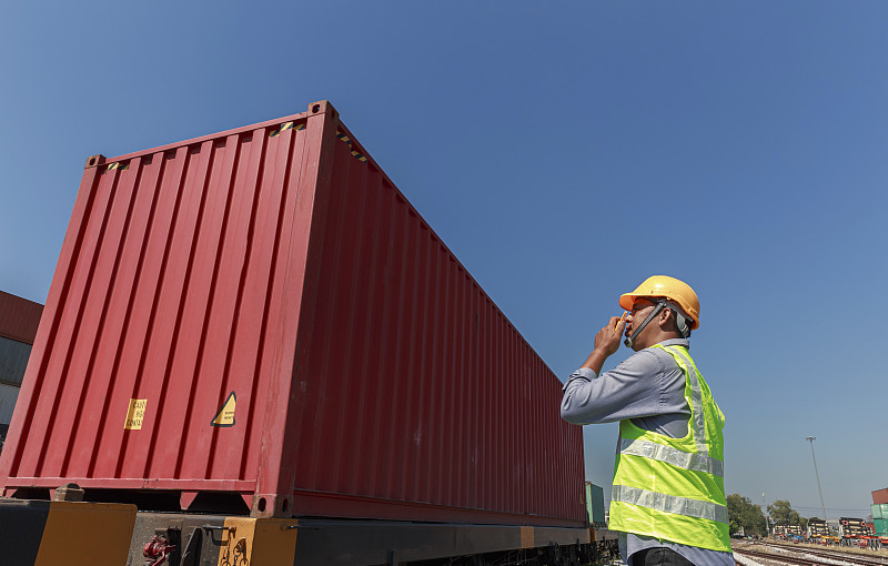 运动服装海运到西班牙哪家好？