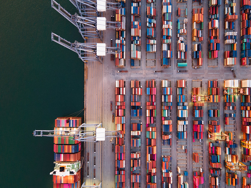 旅行箱包海运到西班牙哪家好？