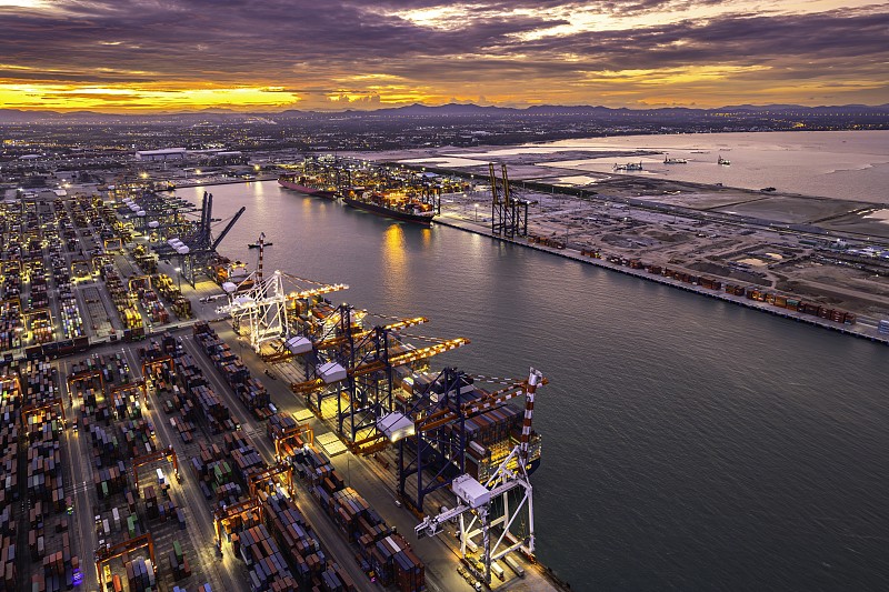 海运到西班牙费用怎么算