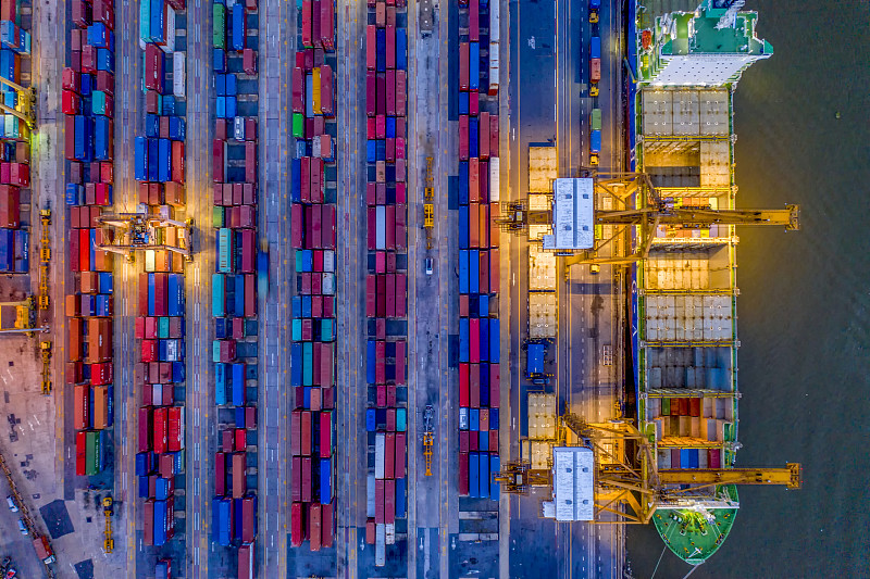 西班牙海运一票多少钱