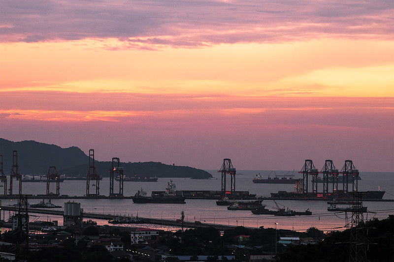西班牙海运旺季多久到