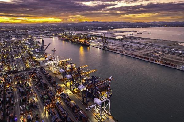 海运到西班牙费用怎么算