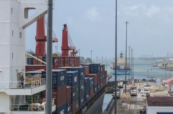 西班牙海运和空运时效对比